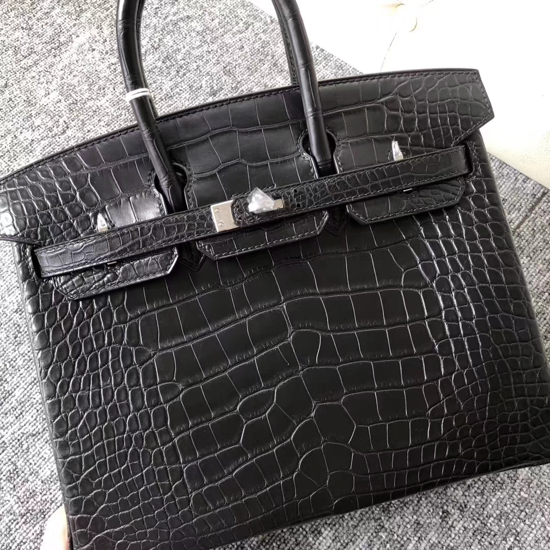 Hermès(爱马仕)Birkin铂金包 Alligator matt雾面鳄鱼 ck89 黑色 noir 银扣 25cm-拉尔森鳄鱼皮具定制 - 爱马仕包包官网 Hermès(爱马仕)Birkin铂金包 Alligator matt雾面鳄鱼 ck89 黑色 noir 银扣 25cm