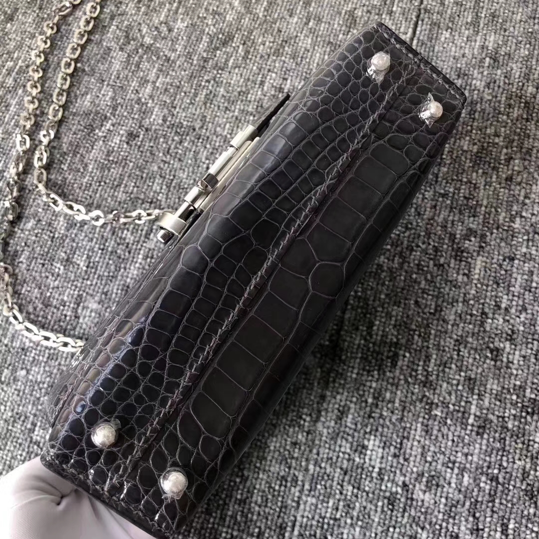 Hermès（爱马仕）定制款！Verrou17.5cm 手枪包 Alligator shiny 亮面鳄鱼 ck88 石墨灰 graphite 银扣