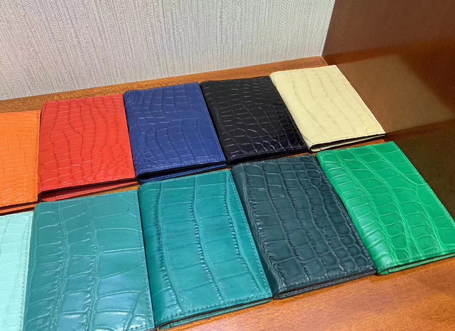 Hermès（爱马仕）新款卡包 雾面鳄鱼Matte crocodile 现货