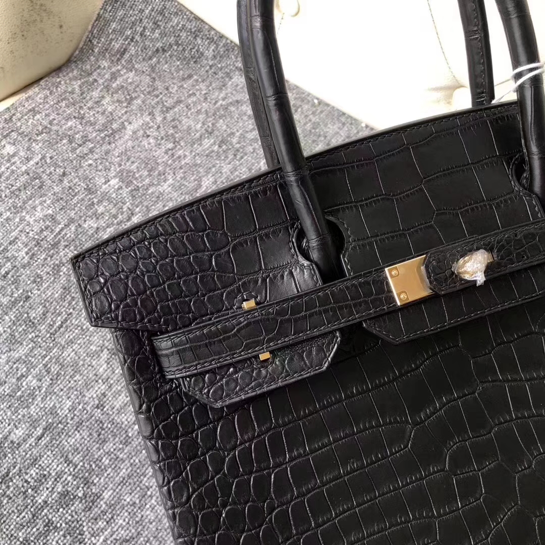 Hermès（爱马仕）Birkin铂金包 porosus matt 雾面澳洲湾鳄 ck89 黑色 noir 金扣 30cm