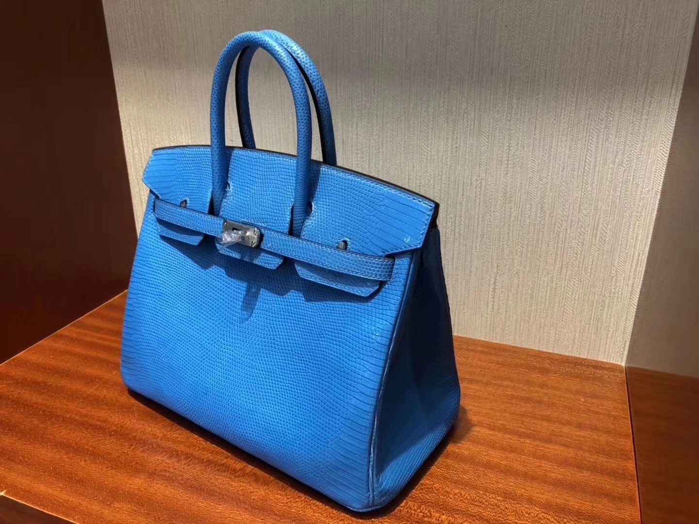 Hermès(爱马仕)Birkin 铂金包 Lizard 进口亮面蜥蜴 7Q希腊蓝 mykonos 银扣 25cm 现货-拉尔森鳄鱼皮具定制 - 爱马仕包包官网 Hermès(爱马仕)Birkin 铂金包 Lizard 进口亮面蜥蜴 7Q希腊蓝 mykonos 银扣 25cm 现货