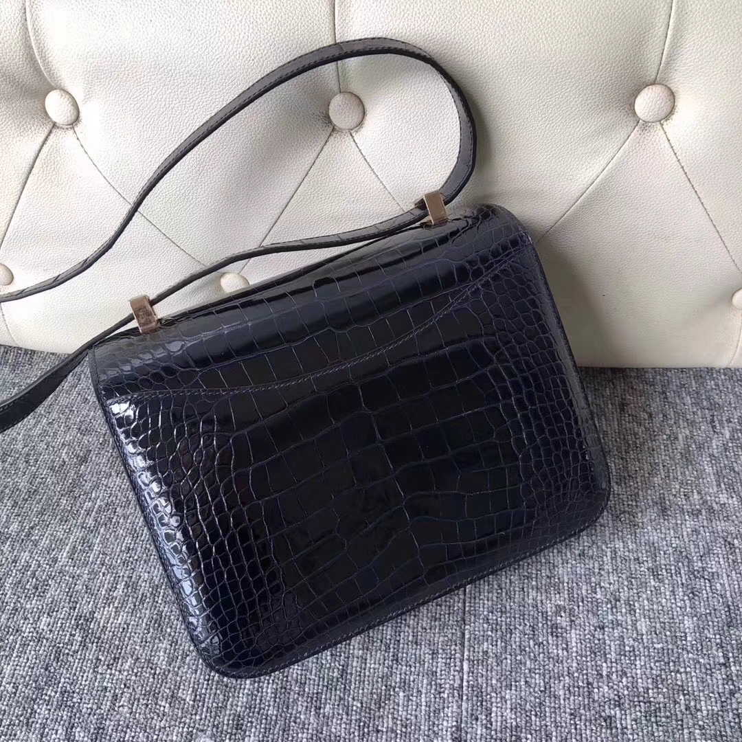 Hermès（爱马仕）Constance 空姐包 Alligator shiny 亮面鳄鱼 2Z 午夜蓝 玫瑰金 Rose gold 24cm