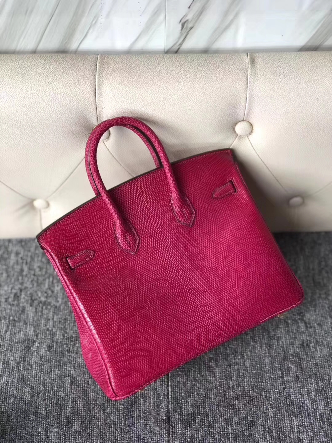 Hermès(爱马仕)Birkin 铂金包 Lizard 进口亮面蜥蜴 E5 桃红 金扣 顶级手缝 25cm 现货-拉尔森鳄鱼皮具定制 - 爱马仕包包官网 Hermès(爱马仕)Birkin 铂金包 Lizard 进口亮面蜥蜴 E5 桃红 金扣 顶级手缝 25cm 现货