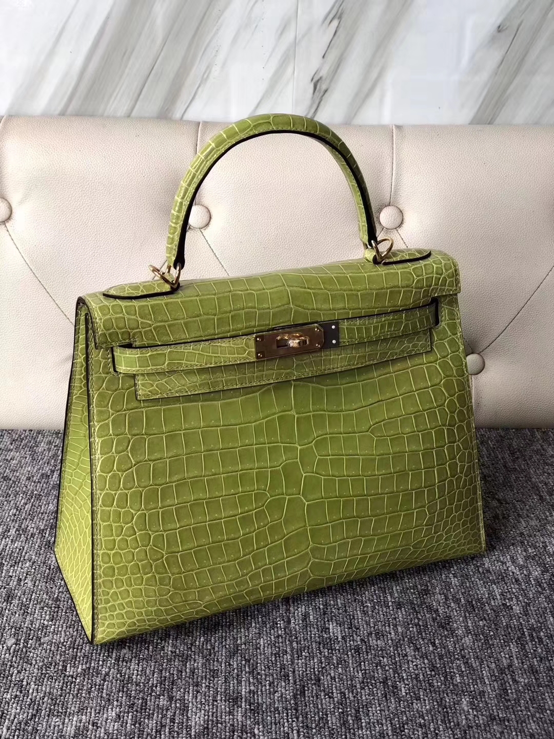 Hermès（爱马仕）Kelly 凯莉包 Porosus shiny 亮面澳洲湾鳄 6R 奇异果绿 金扣 28cm