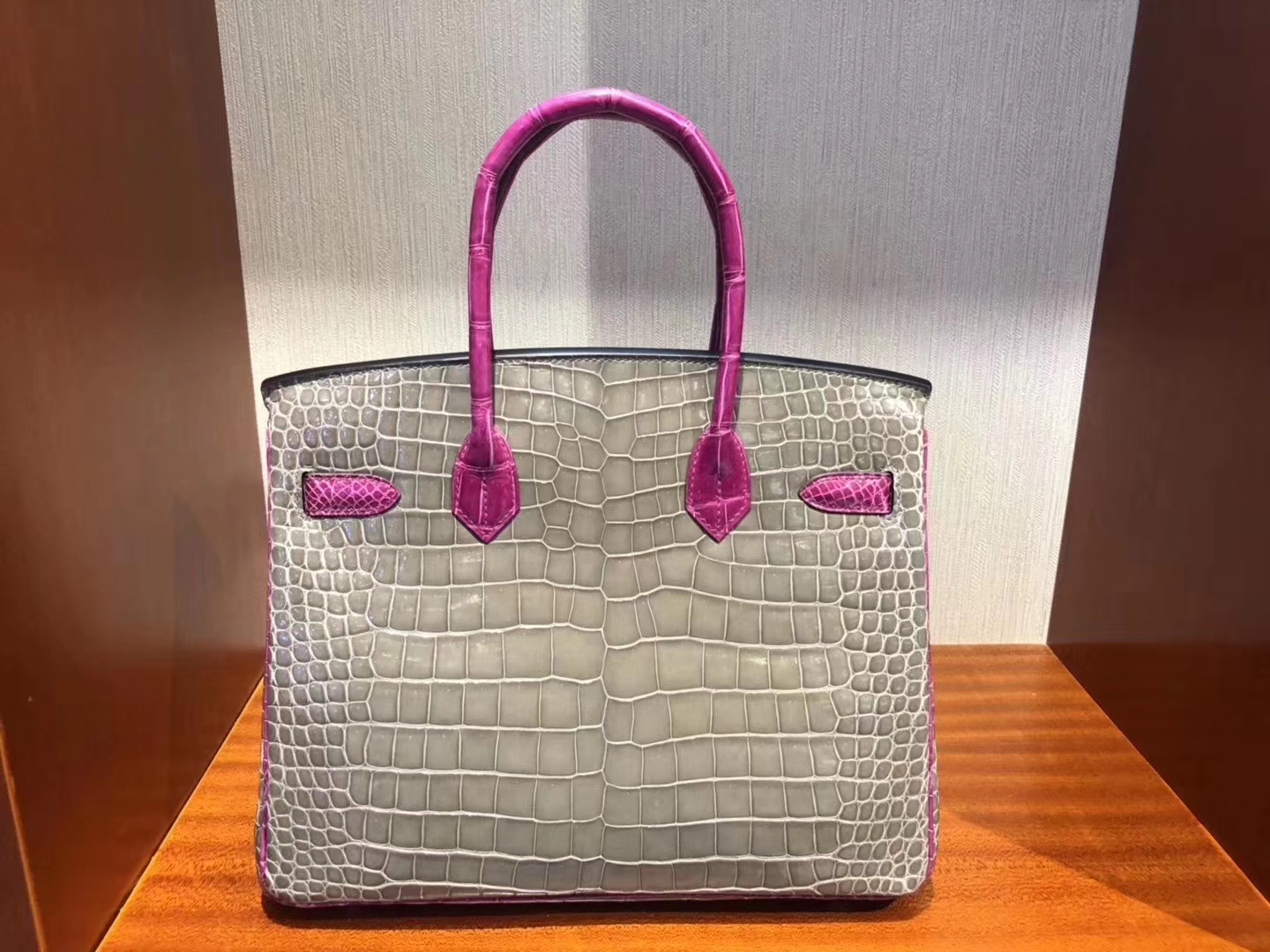 Hermès（爱马仕）Birkin 铂金包 亮面澳洲鳄鱼 ck81 斑鸠灰 拼 J5 天方夜谭粉紫 金扣 马蹄印 30cm 现货