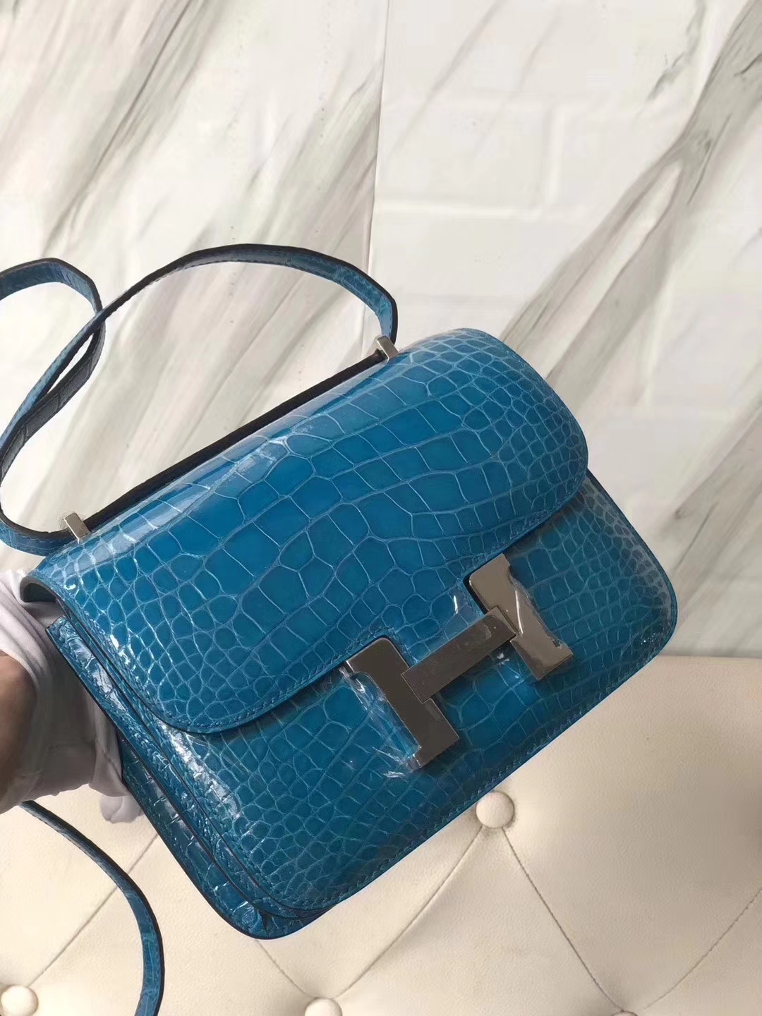 Hermès（爱马仕）Constance 空姐包 Alligator shiny 亮面鳄鱼 7w 伊兹密尔蓝 银扣 18cm