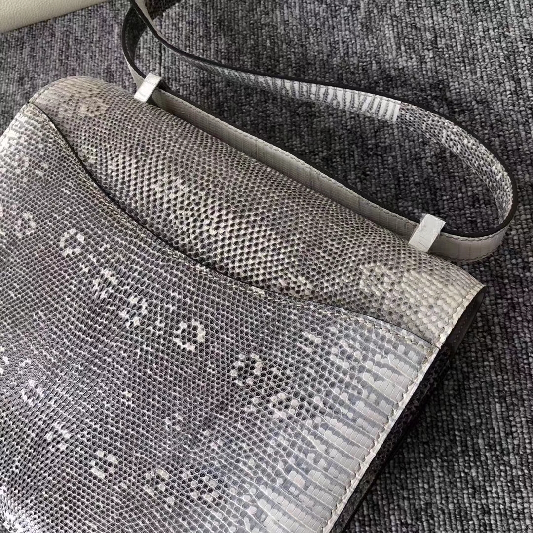 Hermès（爱马仕）Constance 空姐包 izard 进口亮面蜥蜴 01 原色 小喜马拉雅色 银扣 24cm