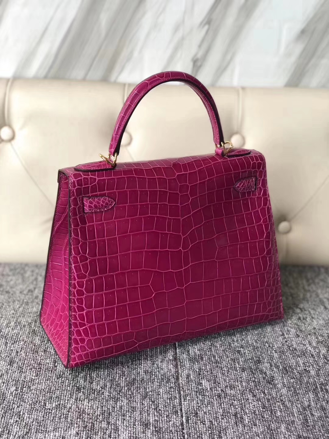 Hermès（爱马仕）Kelly 凯莉包 Porosus shiny 亮面澳洲湾鳄J5 天方夜谭粉紫 金扣 28cm