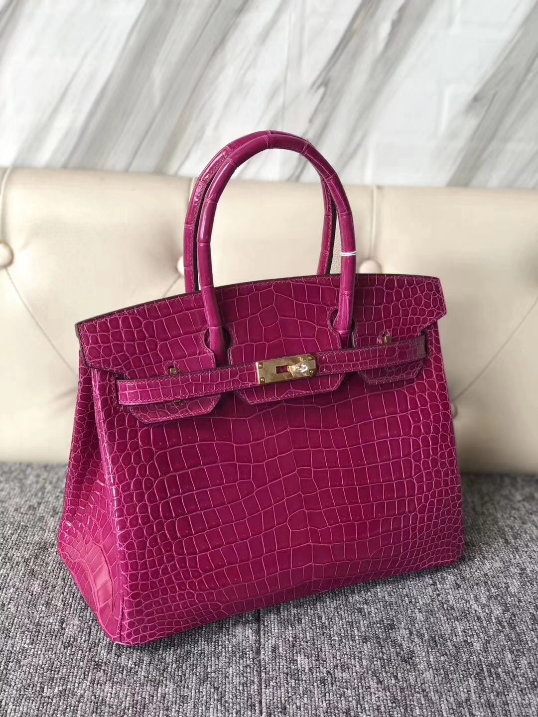 Hermès（爱马仕）Birkin 铂金包 Porosus shiny 亮面澳洲湾鳄 J5 天方夜谭粉紫 金扣 30cm