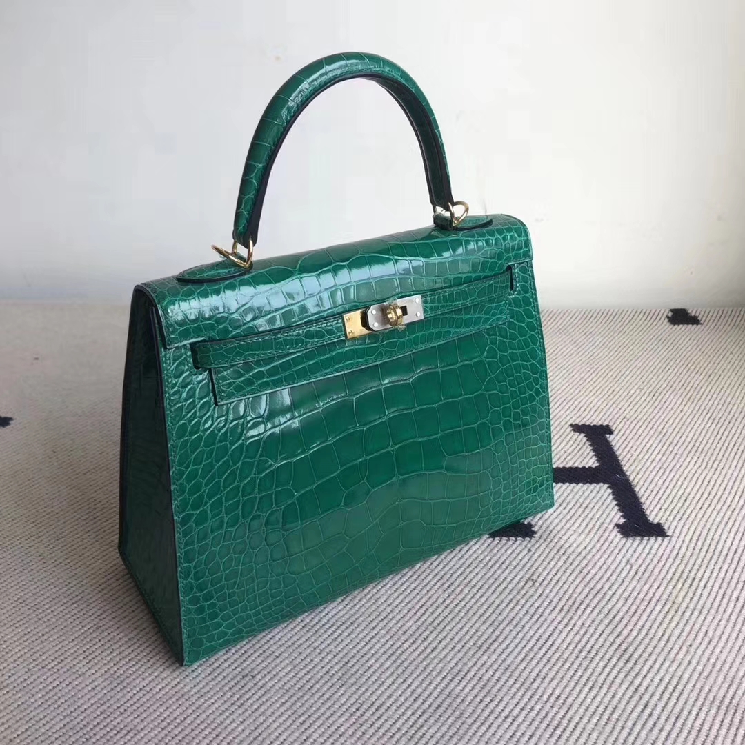 Hermès(爱马仕)Kelly 凯莉包 Alligator shiny 亮面鳄鱼 6Q翡翠绿 金扣 顶级手缝 25cm 现货-拉尔森鳄鱼皮具定制 - 爱马仕包包官网 Hermès(爱马仕)Kelly 凯莉包 Alligator shiny 亮面鳄鱼 6Q翡翠绿 金扣 顶级手缝 25cm 现货