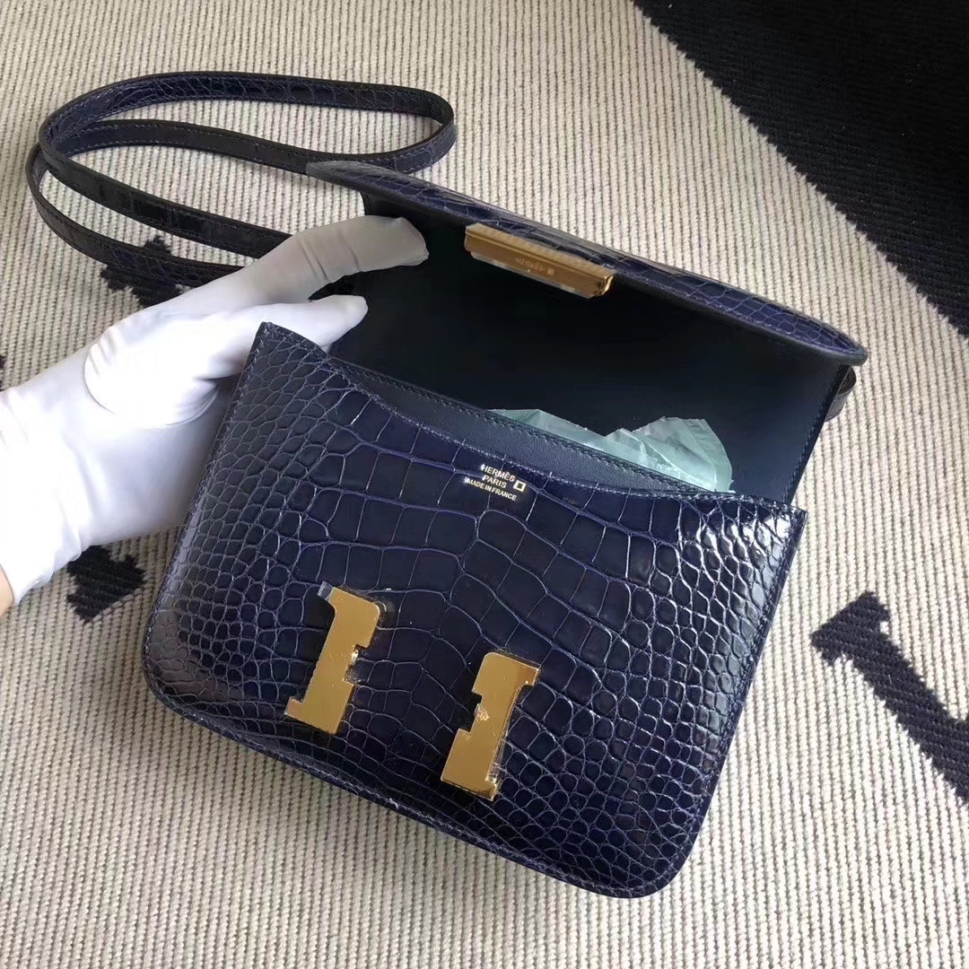 Hermès（爱马仕）Constance 空姐包 亮面方块 美洲鳄鱼 CK73宝石蓝 Blue Sapphire 完美品相 金扣 19cm