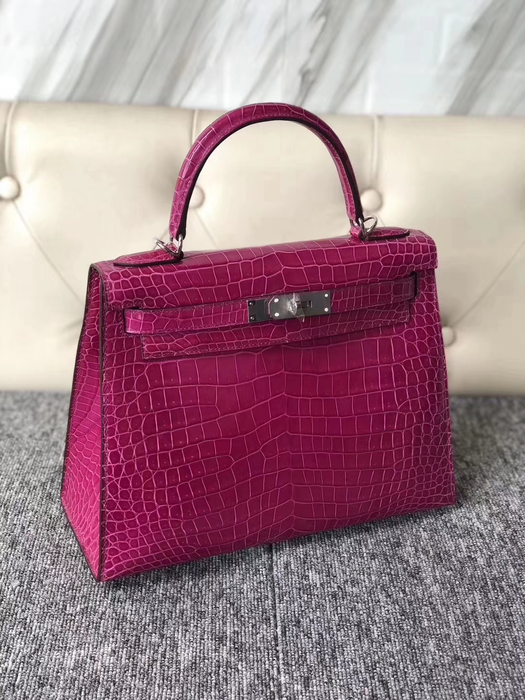 Hermès（爱马仕）Kelly 凯莉包 Porosus shiny 亮面澳洲湾鳄J5 天方夜谭粉紫 银扣 28cm