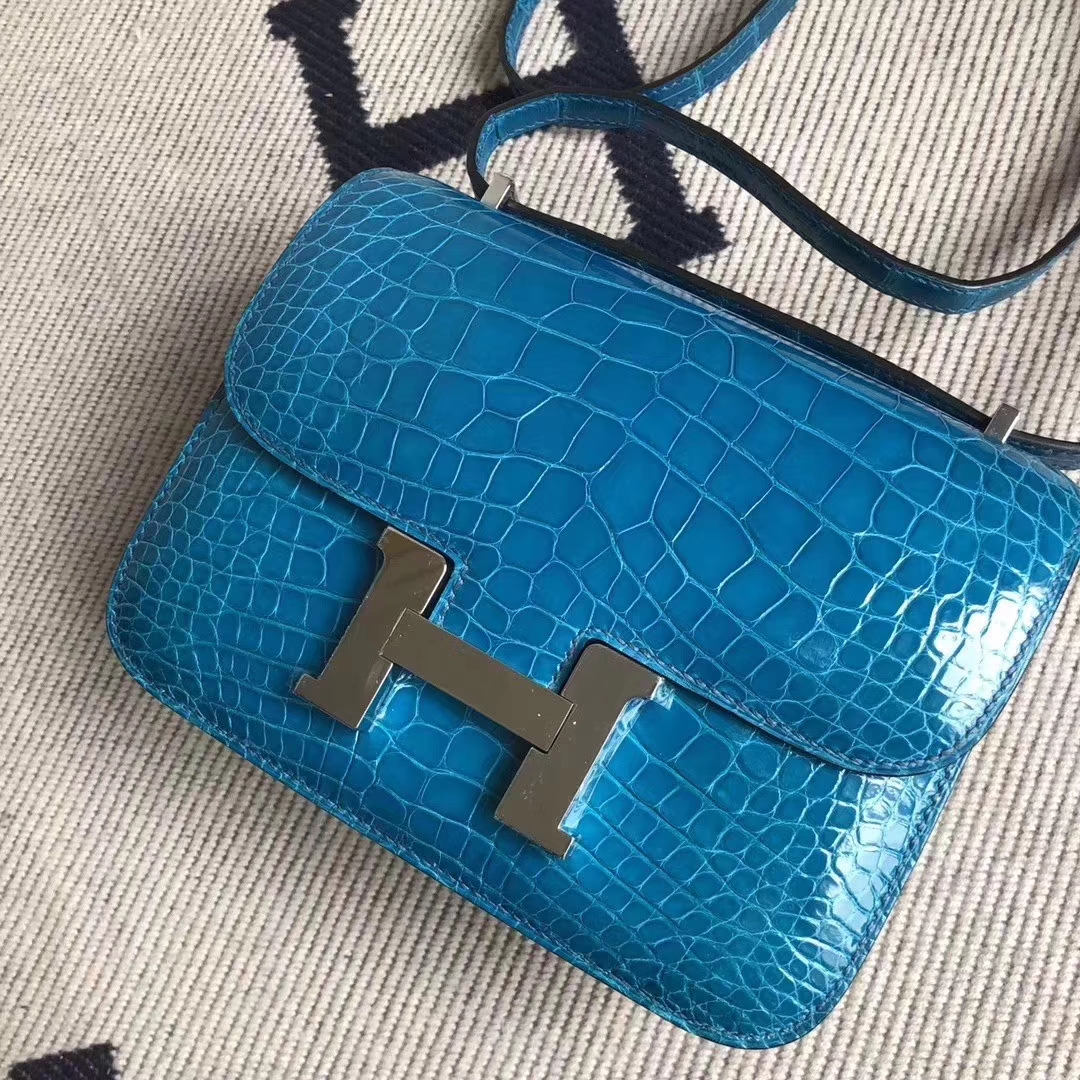 Hermès（爱马仕）Constance 空姐包 亮面方块 美洲鳄鱼 7W伊兹密尔蓝 Blue izmir 完美品相 银扣 19cm