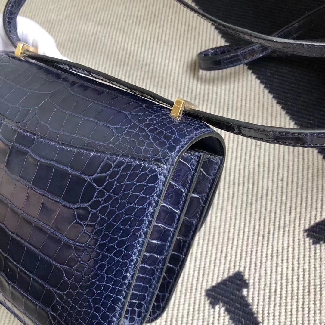 Hermès（爱马仕）Constance 空姐包 亮面方块 美洲鳄鱼 CK73宝石蓝 Blue Sapphire 完美品相 金扣 19cm