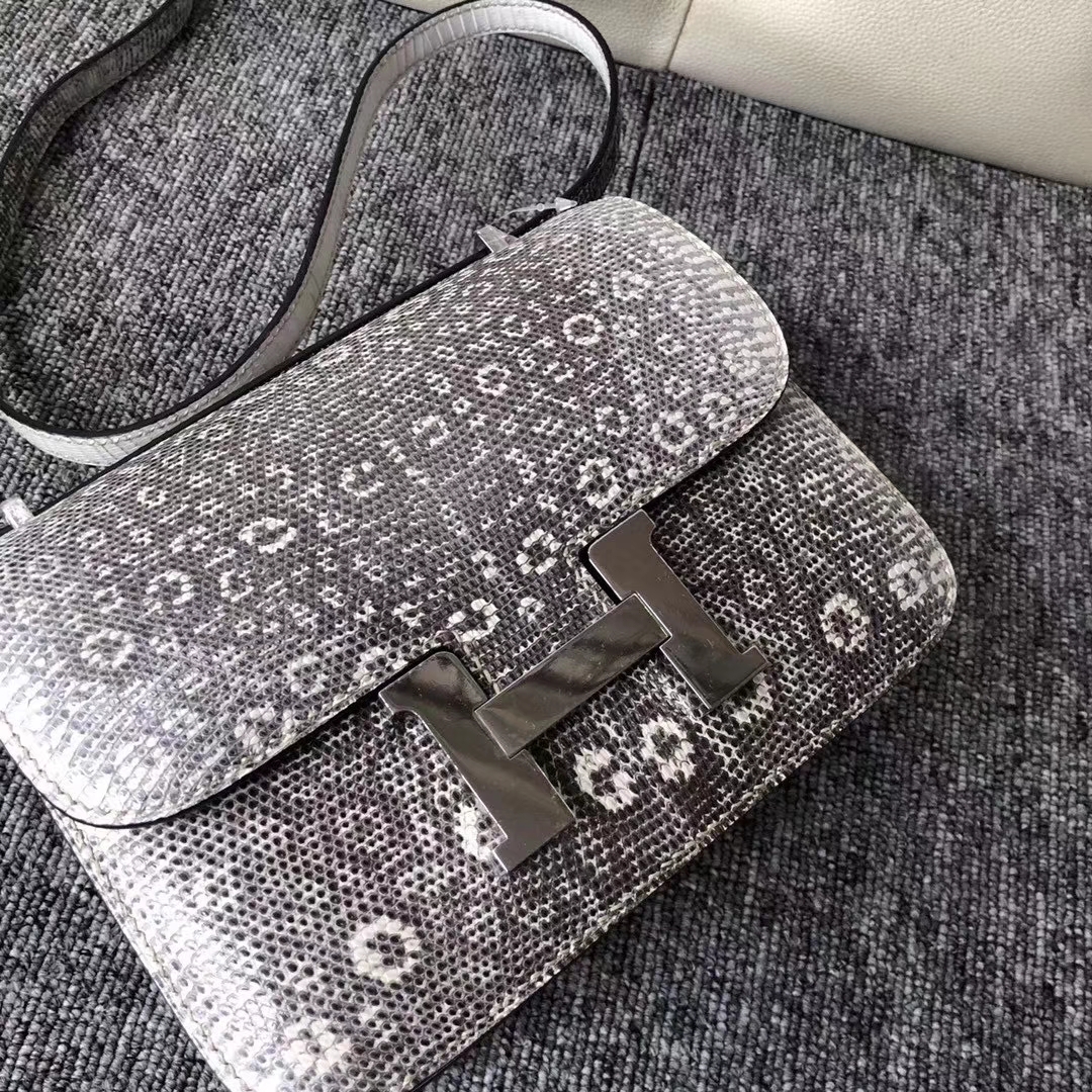 Hermès（爱马仕）Constance 空姐包 御用进口蜥蜴皮 全手工蜜蜡线缝 01自然色蜥蜴 银扣 19cm 现货
