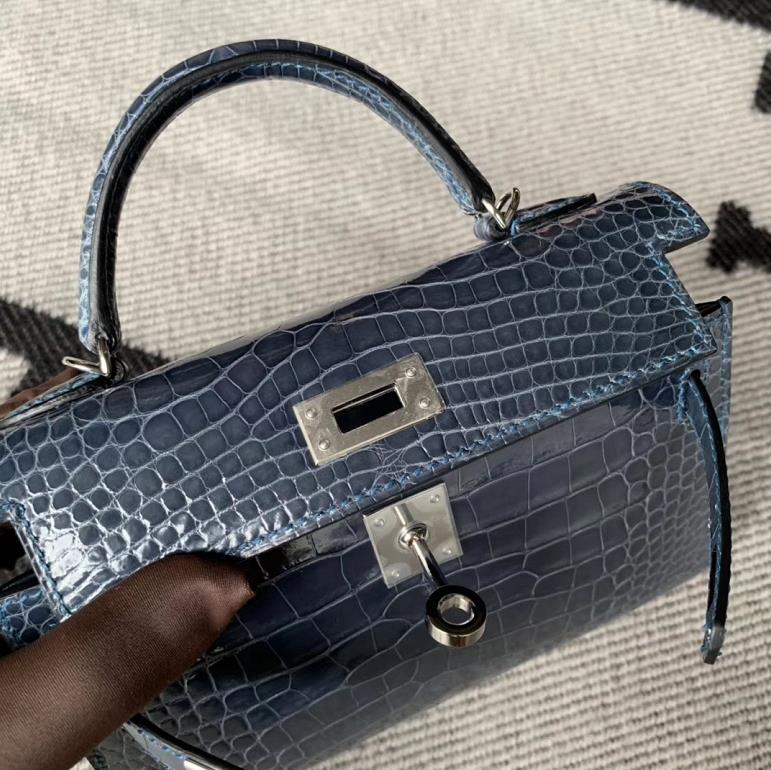 Hermès（爱马仕）Mini Kelly迷你凯莉包 亮面方块 美洲鳄鱼 风暴蓝 银扣 2代 现货