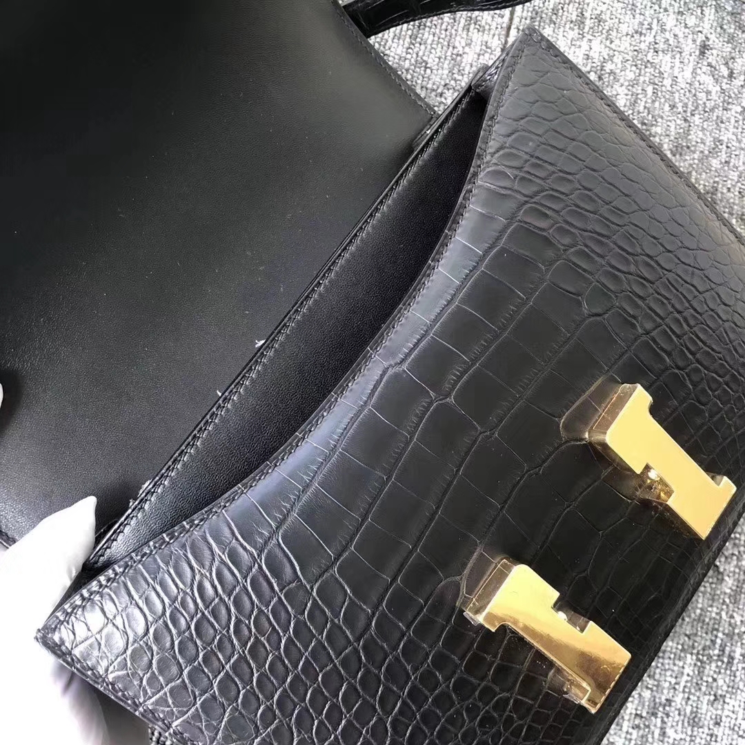 Hermès（爱马仕）Constance 空姐包 雾面框框美洲鳄 ck89黑色 23cm 顶级工艺 接受预定