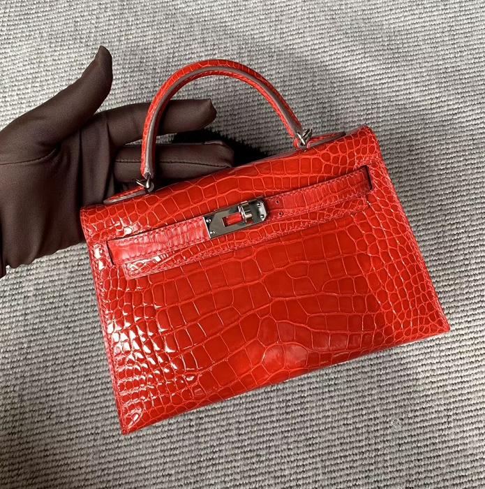 Hermès（爱马仕）Mini Kelly迷你凯莉包 法拉利红 亮面方块 美洲鳄鱼 银扣 2代 现货