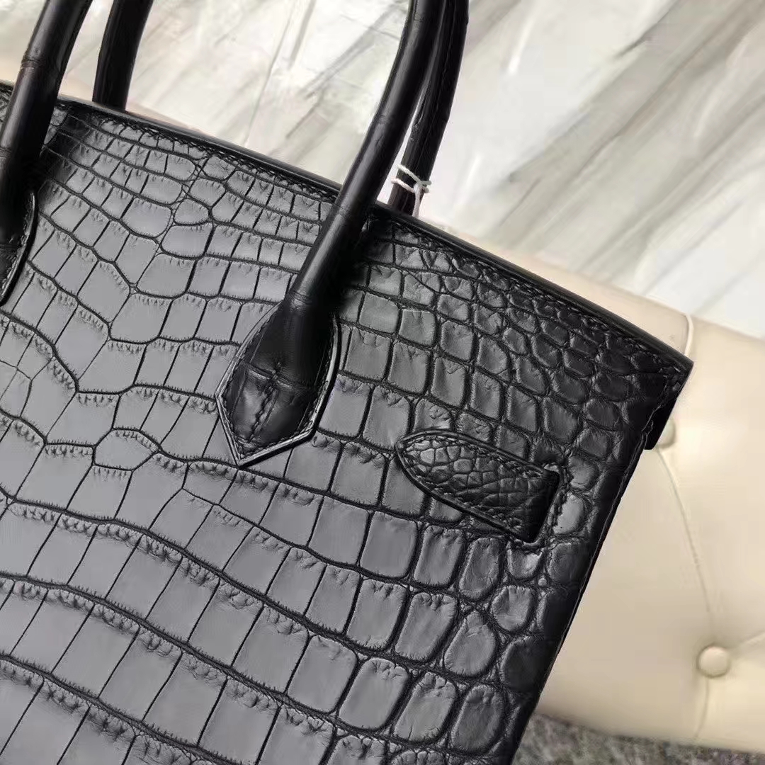 Hermès（爱马仕）Birkin 铂金包 雾面两点汨罗鳄 ck89黑色  顶级工艺 蜡线全手工 金扣 30cm