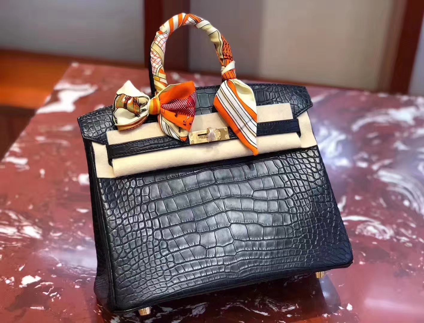 Hermès（爱马仕）Birkin 铂金包 雾面美洲鳄 ck89黑色 蜡线全手工 金扣 25cm