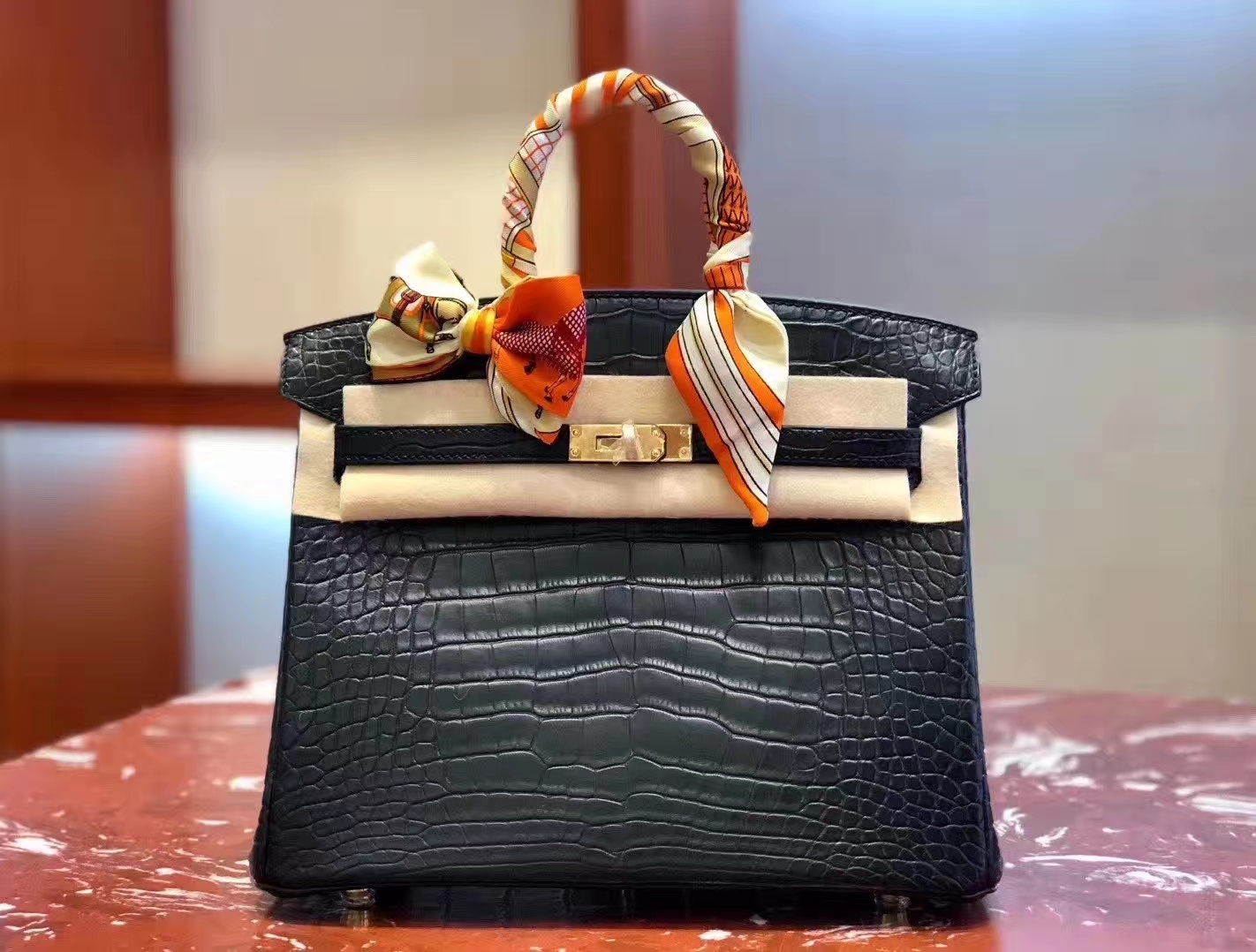 Hermès（爱马仕）Birkin 铂金包 雾面美洲鳄 ck89黑色 蜡线全手工 金扣 25cm