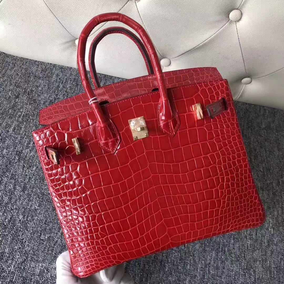 Hermès(爱马仕)Birkin 铂金包 亮面澳洲湾鳄 ck95 法拉利红 Braise 金扣 25cm-拉尔森鳄鱼皮具定制 - 爱马仕包包官网 Hermès(爱马仕)Birkin 铂金包 亮面澳洲湾鳄 ck95 法拉利红 Braise 金扣 25cm