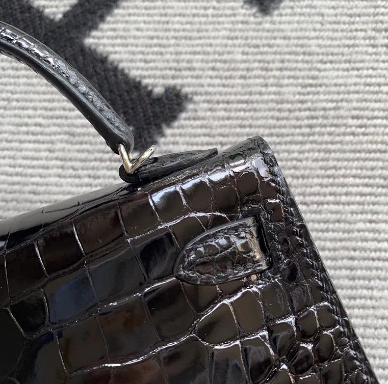 Hermès(爱马仕)Birkin 铂金包 黑色 银扣 25cm-拉尔森鳄鱼皮具定制 - 爱马仕包包官网 Hermès(爱马仕)Birkin 铂金包 黑色 银扣 25cm