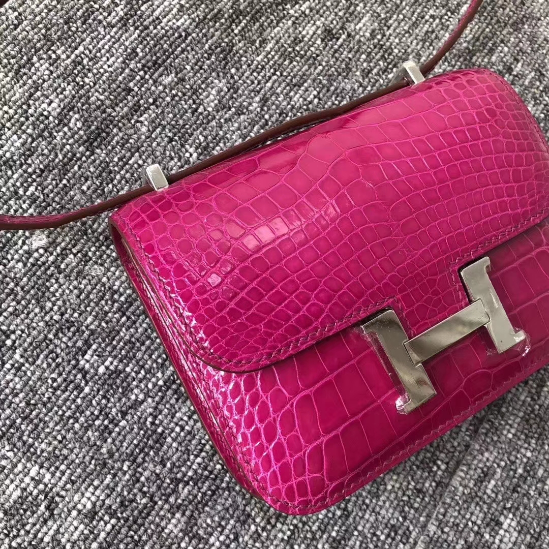 Hermès(爱马仕)Mimi Constance 迷你空姐包 亮面框框美洲鳄 J5天方夜谭粉紫 蜡线全手工 银扣 14cm-拉尔森鳄鱼皮具定制 - 爱马仕包包官网 Hermès(爱马仕)Mimi Constance 迷你空姐包 亮面框框美洲鳄 J5天方夜谭粉紫 蜡线全手工 银扣 14cm