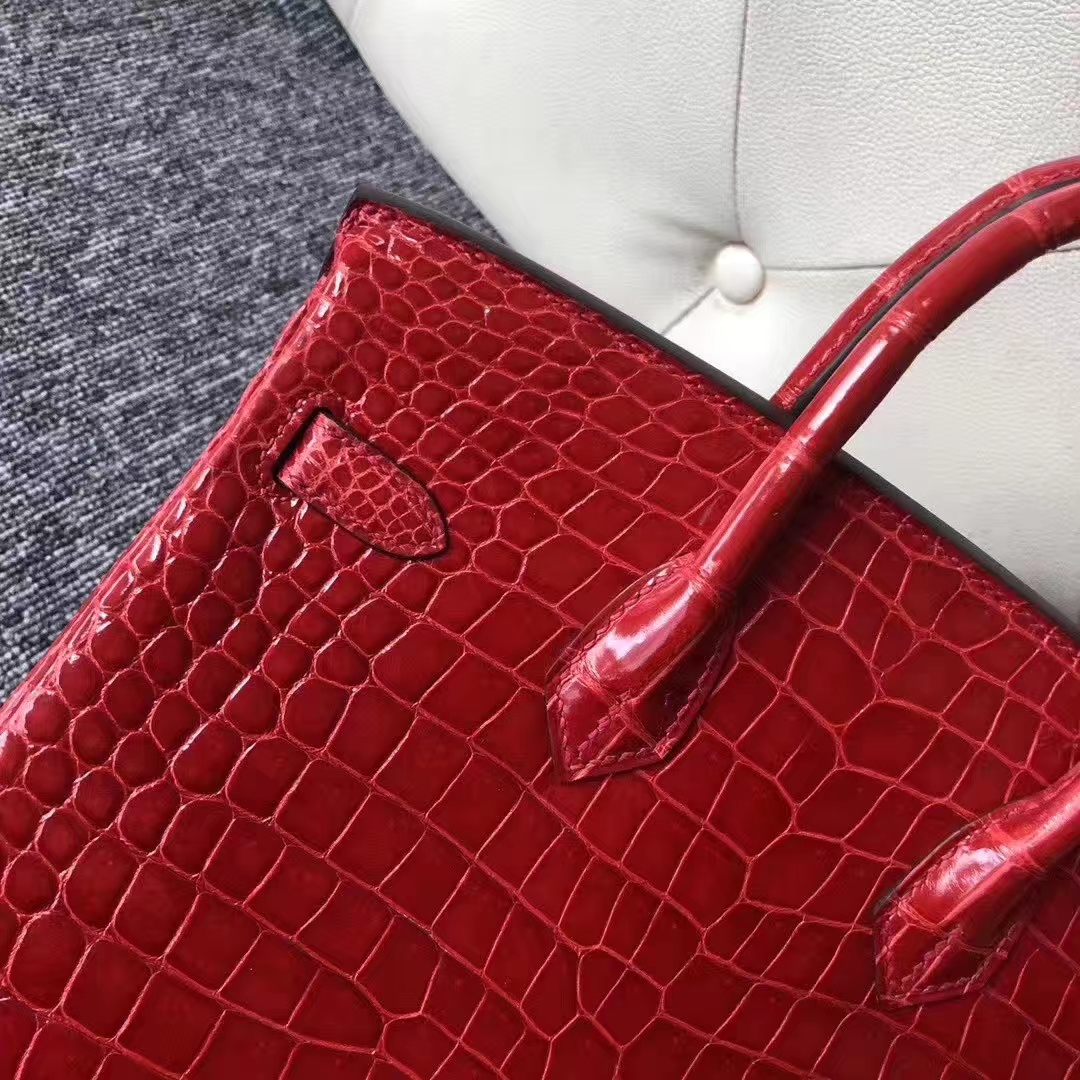 Hermès（爱马仕）Birkin 铂金包 亮面澳洲湾鳄 ck95 法拉利红 Braise 金扣 25cm