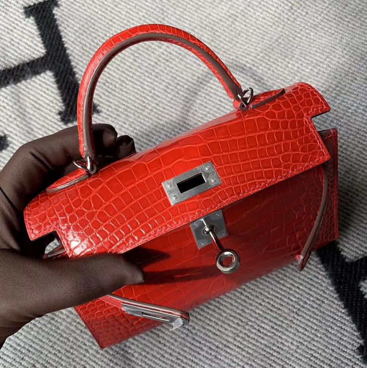 Hermès（爱马仕）Mini Kelly迷你凯莉包 法拉利红 亮面方块 美洲鳄鱼 银扣 2代 现货