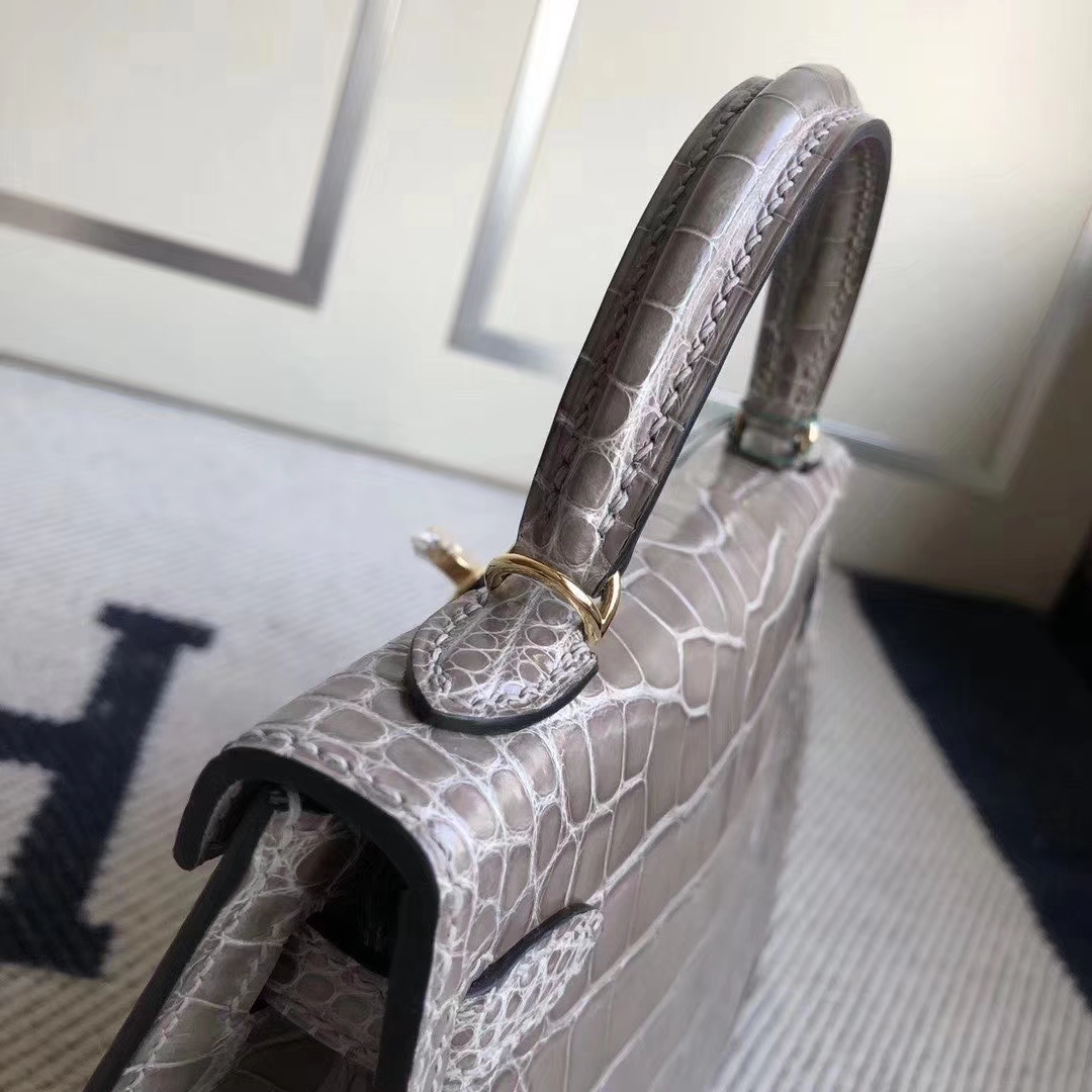 Hermès（爱马仕）Mini Kelly 迷你凯莉 crocodile 亮面美洲鳄 Ck81斑鸠灰 蜡线全手工 金扣 2代 19cm