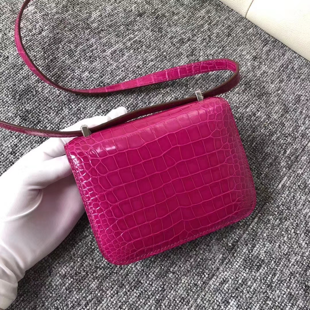 Hermès（爱马仕）Mimi Constance 迷你空姐包 亮面框框美洲鳄 J5天方夜谭粉紫 蜡线全手工 银扣 14cm