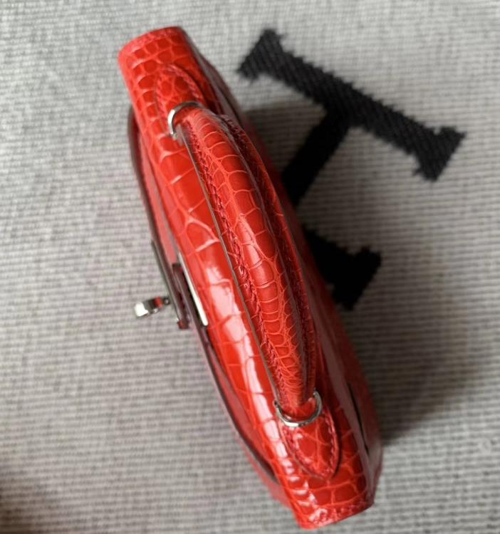 Hermès（爱马仕）Mini Kelly迷你凯莉包 法拉利红 亮面方块 美洲鳄鱼 银扣 2代 现货