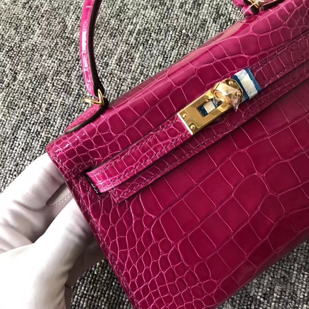 Hermès(爱马仕)Kelly2代 19cm crocodile 亮面框框美洲鳄 J5天方夜谭粉紫 蜡线全手工 金扣-拉尔森鳄鱼皮具定制 - 爱马仕包包官网 Hermès(爱马仕)Kelly2代 19cm crocodile 亮面框框美洲鳄 J5天方夜谭粉紫 蜡线全手工 金扣