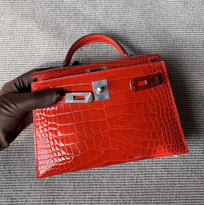Hermès（爱马仕）Mini Kelly迷你凯莉包 法拉利红 亮面方块 美洲鳄鱼 银扣 2代 现货