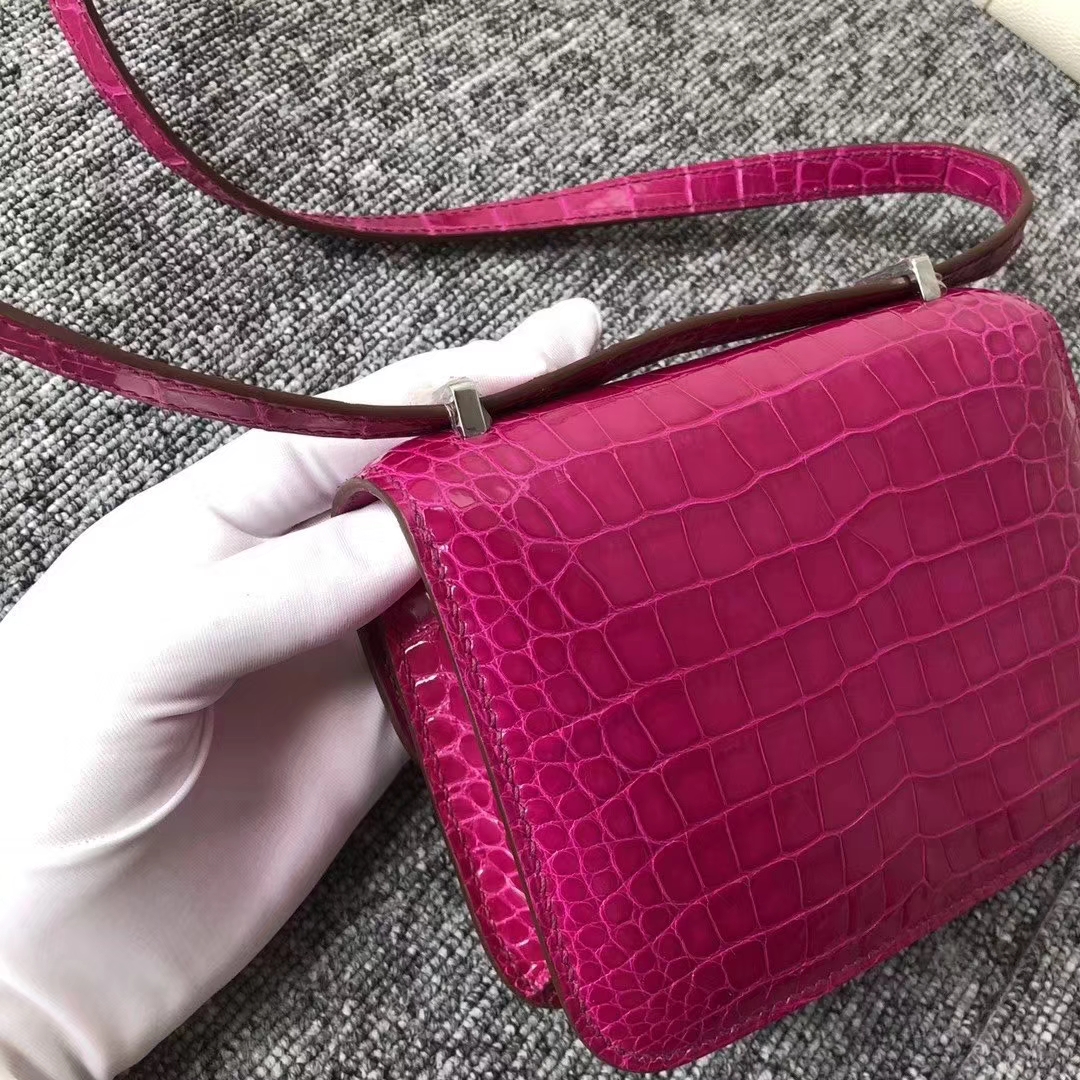 Hermès（爱马仕）Mimi Constance 迷你空姐包 亮面框框美洲鳄 J5天方夜谭粉紫 蜡线全手工 银扣 14cm