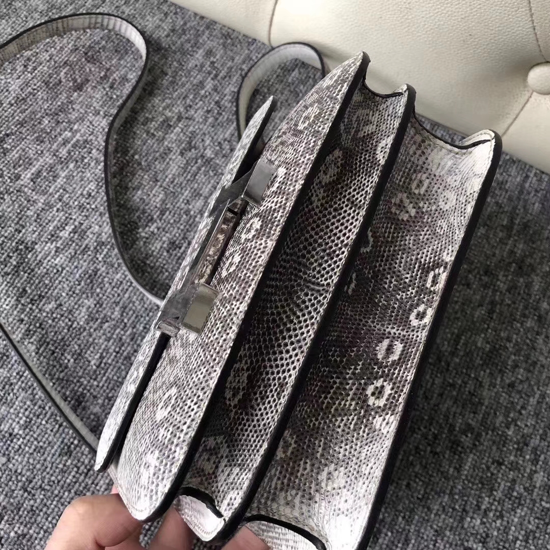 Hermès（爱马仕）Constance 空姐包 lizard 原厂御用亮面蜥蜴  喜马拉雅 银扣 19cm