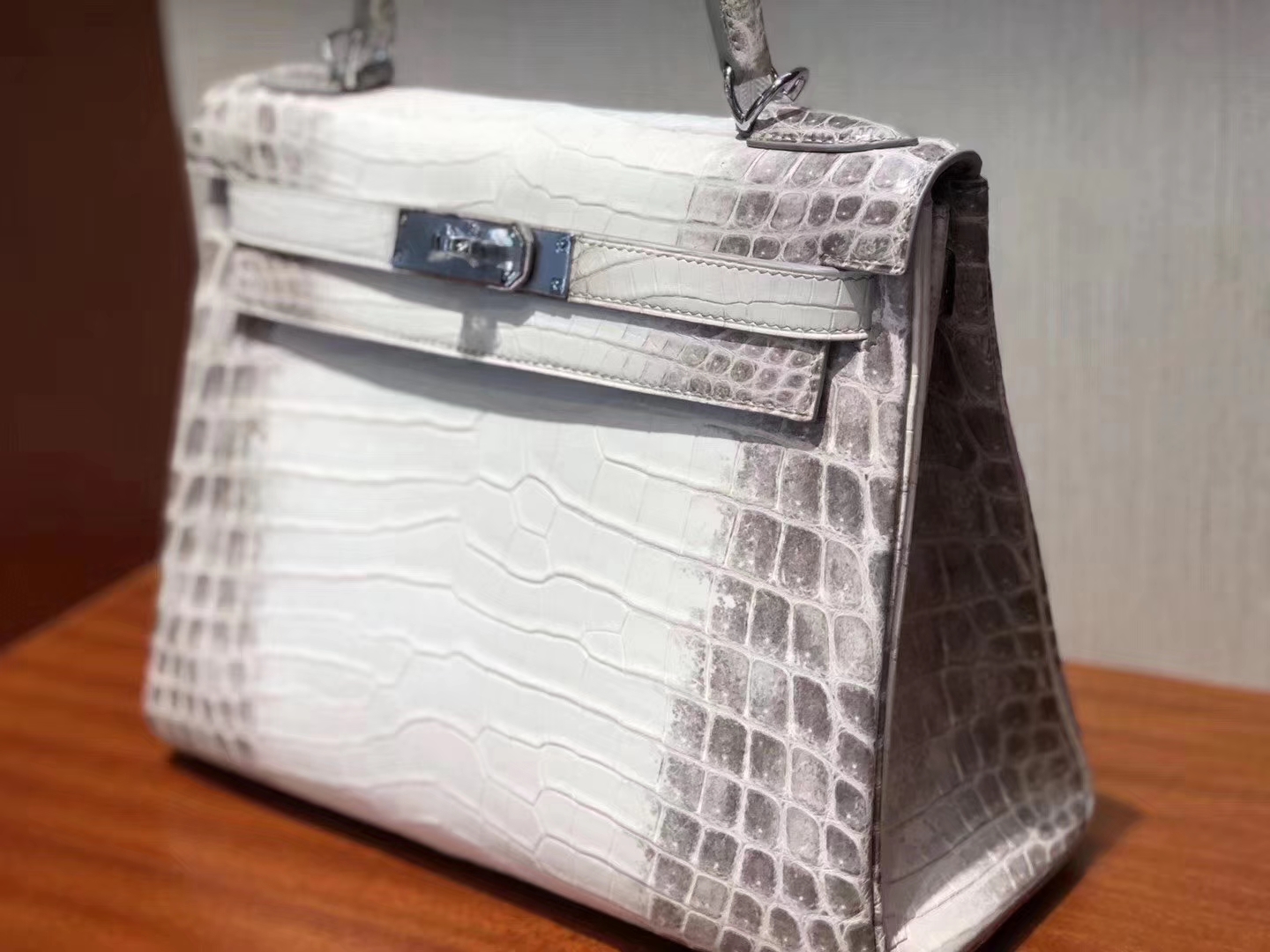 Hermès(爱马仕)Kelly 28cm Himalaya 喜马拉雅 包中皇后 终极梦想包 银扣 现货-拉尔森鳄鱼皮具定制 - 爱马仕包包官网 Hermès(爱马仕)Kelly 28cm Himalaya 喜马拉雅 包中皇后 终极梦想包 银扣 现货