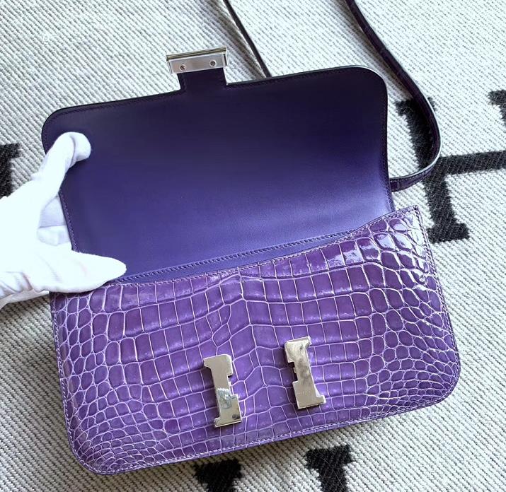 Hermès（爱马仕）Constance空姐包 水晶紫亮面鳄鱼皮 银扣 26cm