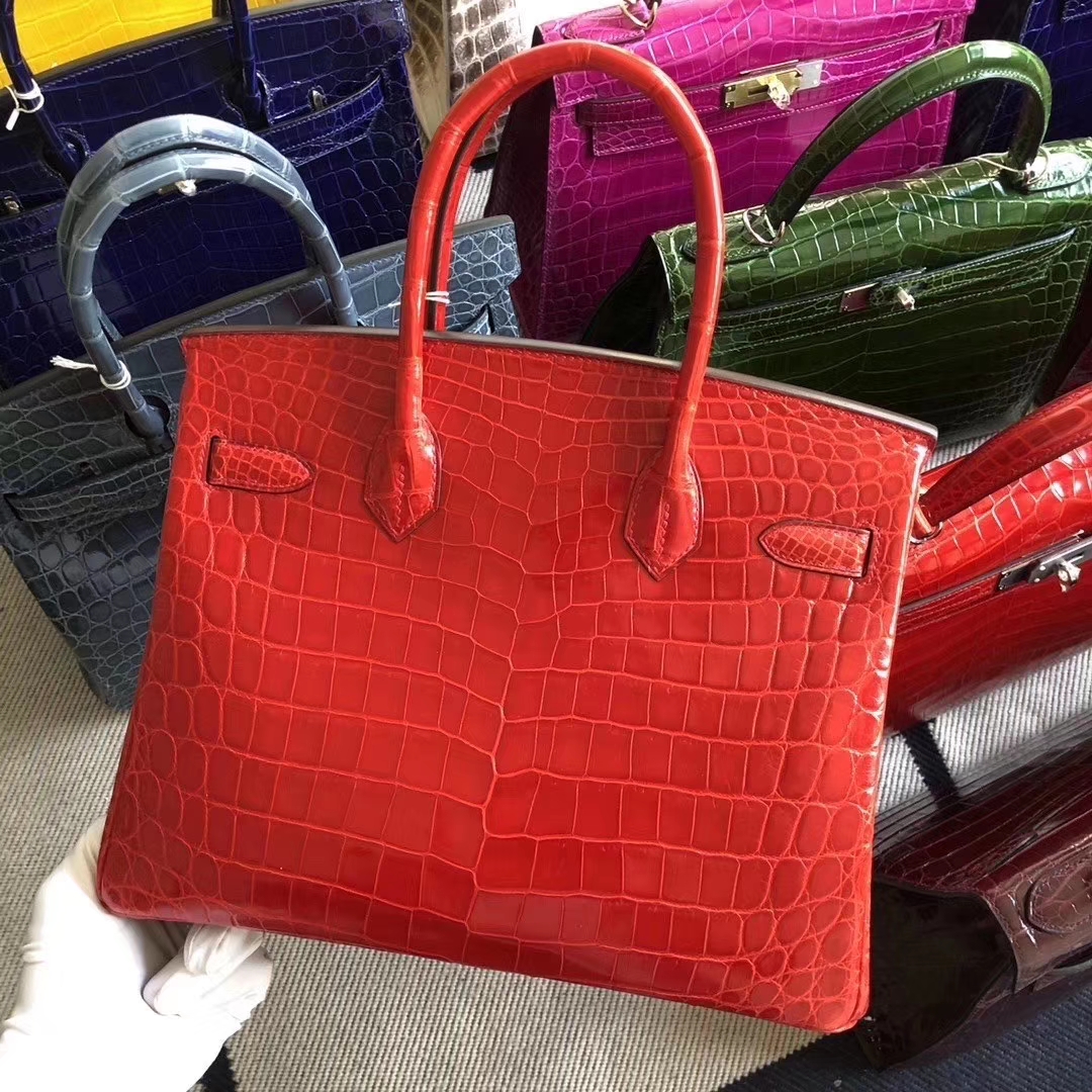Hermès(爱马仕)Birkin 铂金包 亮面鳄鱼 ck95 法拉利红 Braise 银扣 顶级手缝 30cm 现货-拉尔森鳄鱼皮具定制 - 爱马仕包包官网 Hermès(爱马仕)Birkin 铂金包 亮面鳄鱼 ck95 法拉利红 Braise 银扣 顶级手缝 30cm 现货