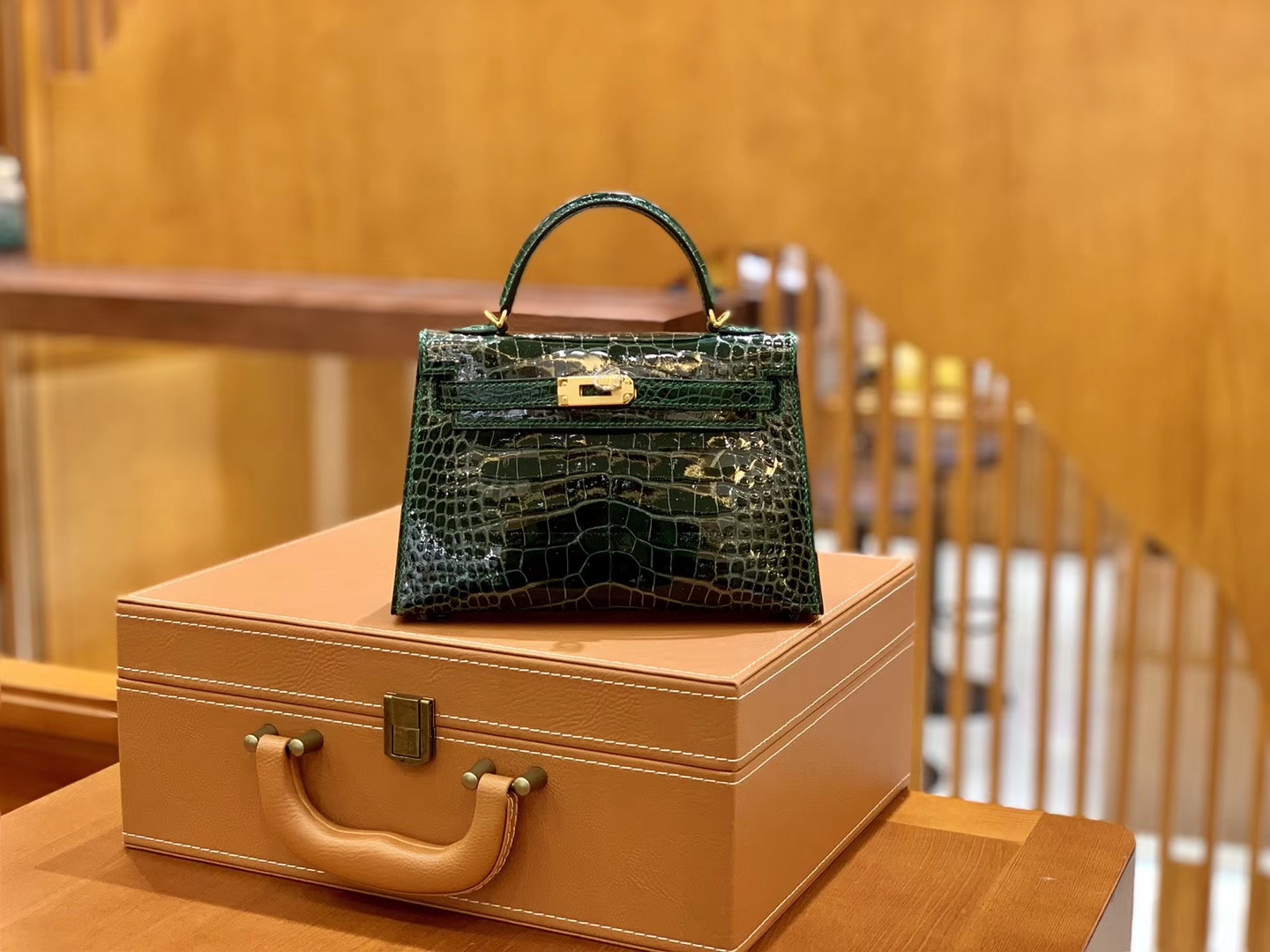 Hermès（爱马仕）迷你2代 19cm 祖母绿 一级美洲 鳄鱼皮 顶级手工 金扣