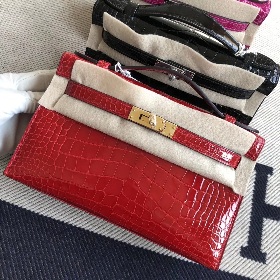 Hermès（爱马仕）Minikelly pochette 22cm 亮面鳄鱼 ck95 法拉利红Braise 金扣 晚宴包