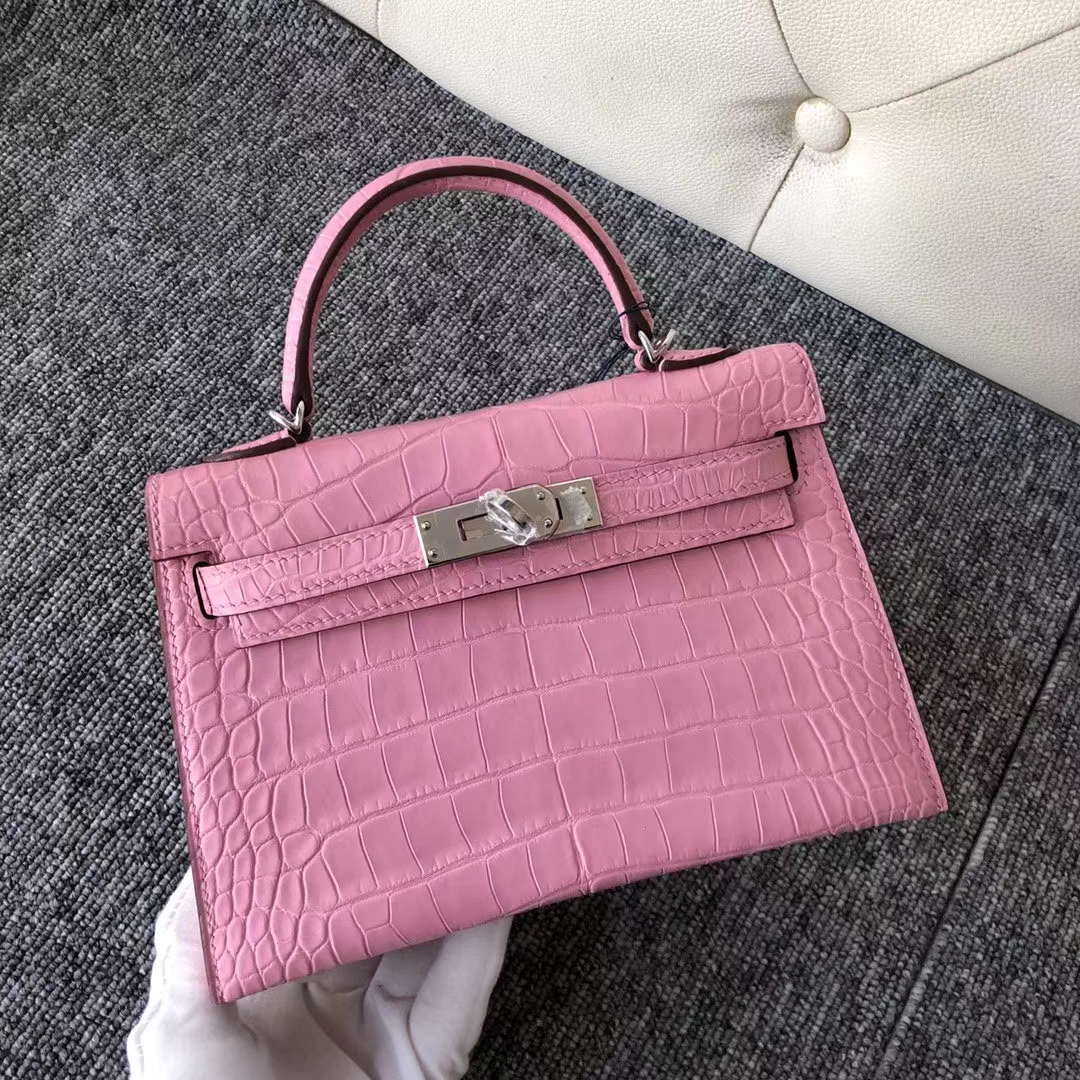 Hermès（爱马仕）Mini Kelly 迷你凯莉 crocodile 雾面美洲鳄 5P樱花粉 2代 19cm