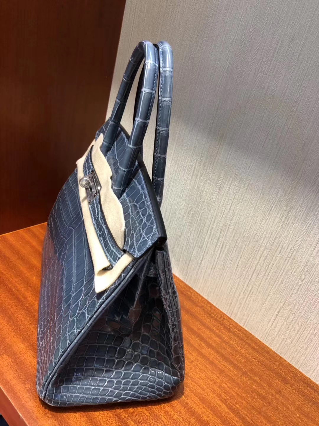 Hermès（爱马仕）Birkin 铂金包 crocodile shiny 亮面鳄鱼 ck75  牛仔蓝 Blue jean 银扣 30cm