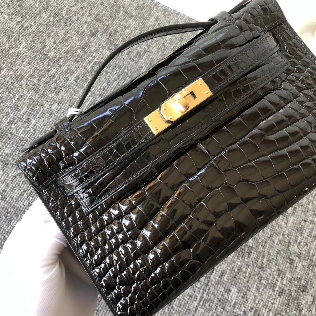 Hermès(爱马仕)Minikelly 亮面鳄鱼 ck89 黑色 Noir 金扣 超美拱珠皮 手拿包 晚宴包 现货-拉尔森鳄鱼皮具定制 - 爱马仕包包官网 Hermès(爱马仕)Minikelly 亮面鳄鱼 ck89 黑色 Noir 金扣 超美拱珠皮 手拿包 晚宴包 现货