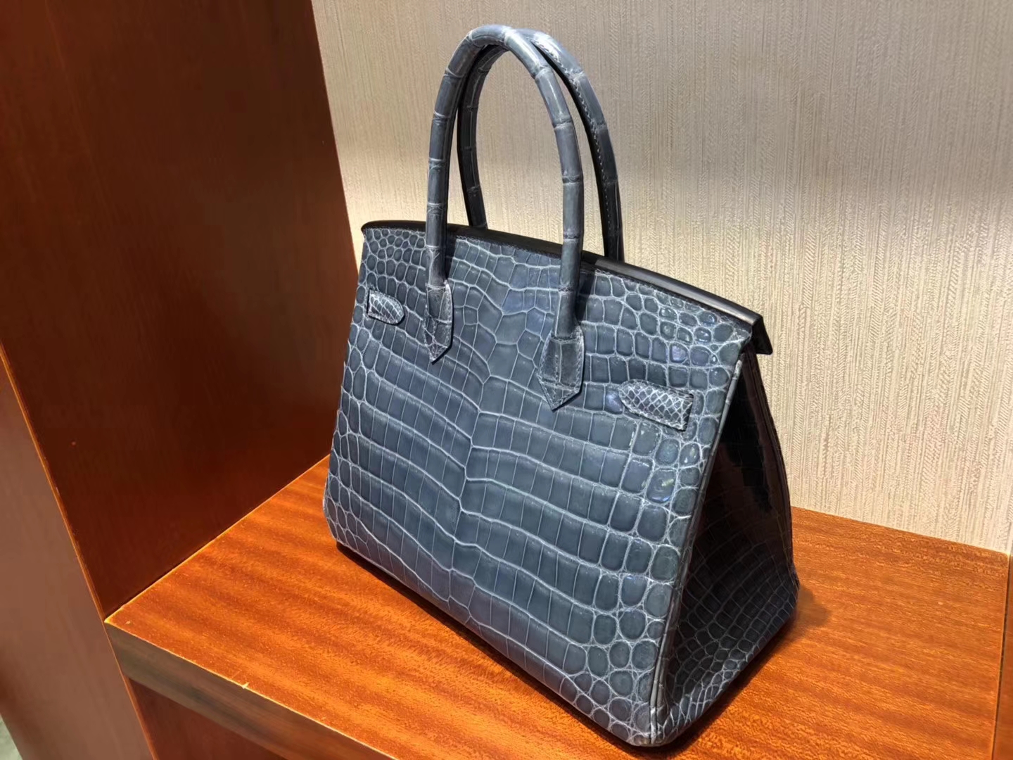 Hermès（爱马仕）Birkin 铂金包 crocodile shiny 亮面鳄鱼 ck75  牛仔蓝 Blue jean 银扣 30cm