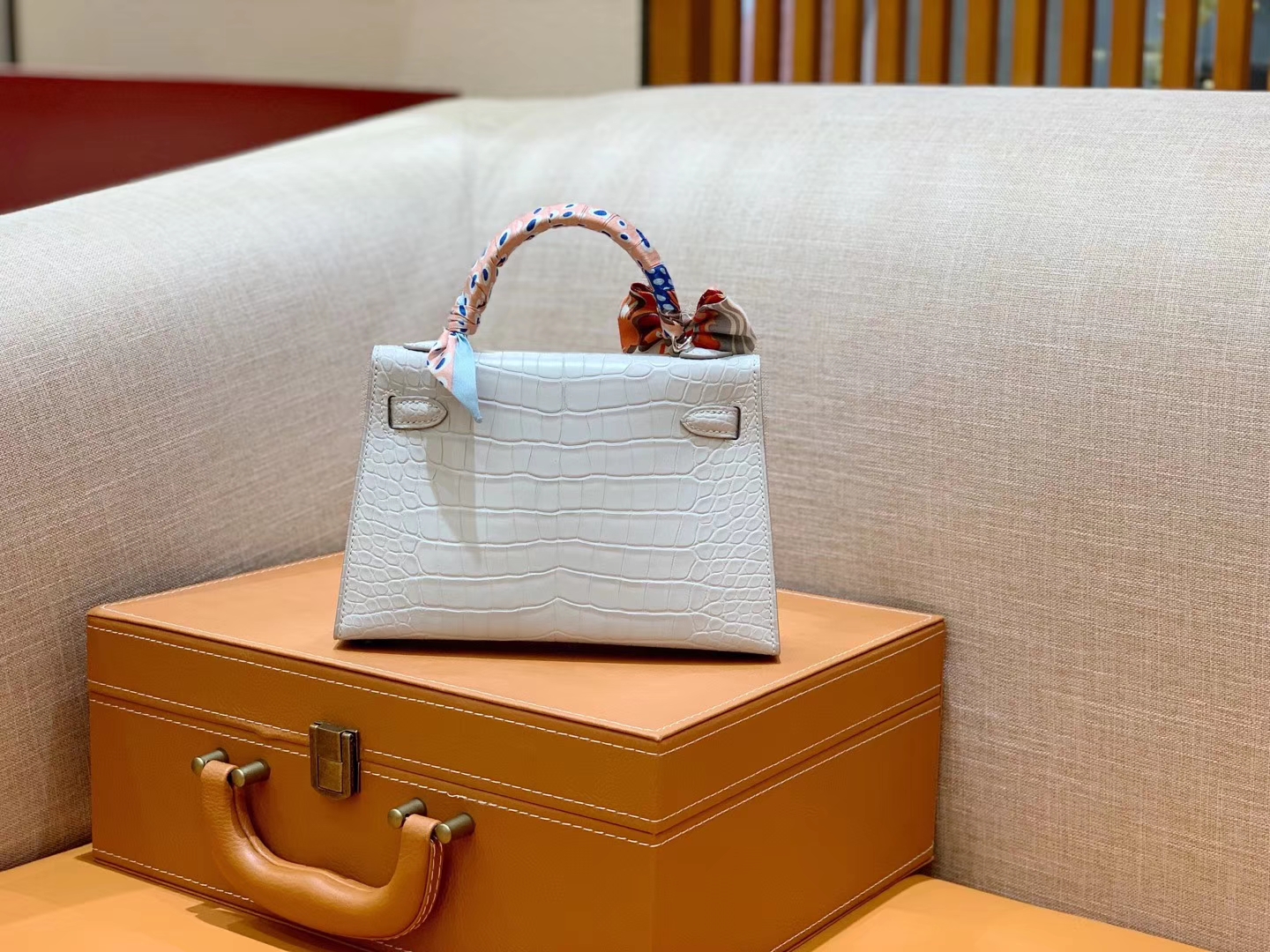 Hermès（爱马仕）Mini Kelly 19cm 珍珠灰 银扣 一级 美洲 鳄鱼皮 臻品级别
