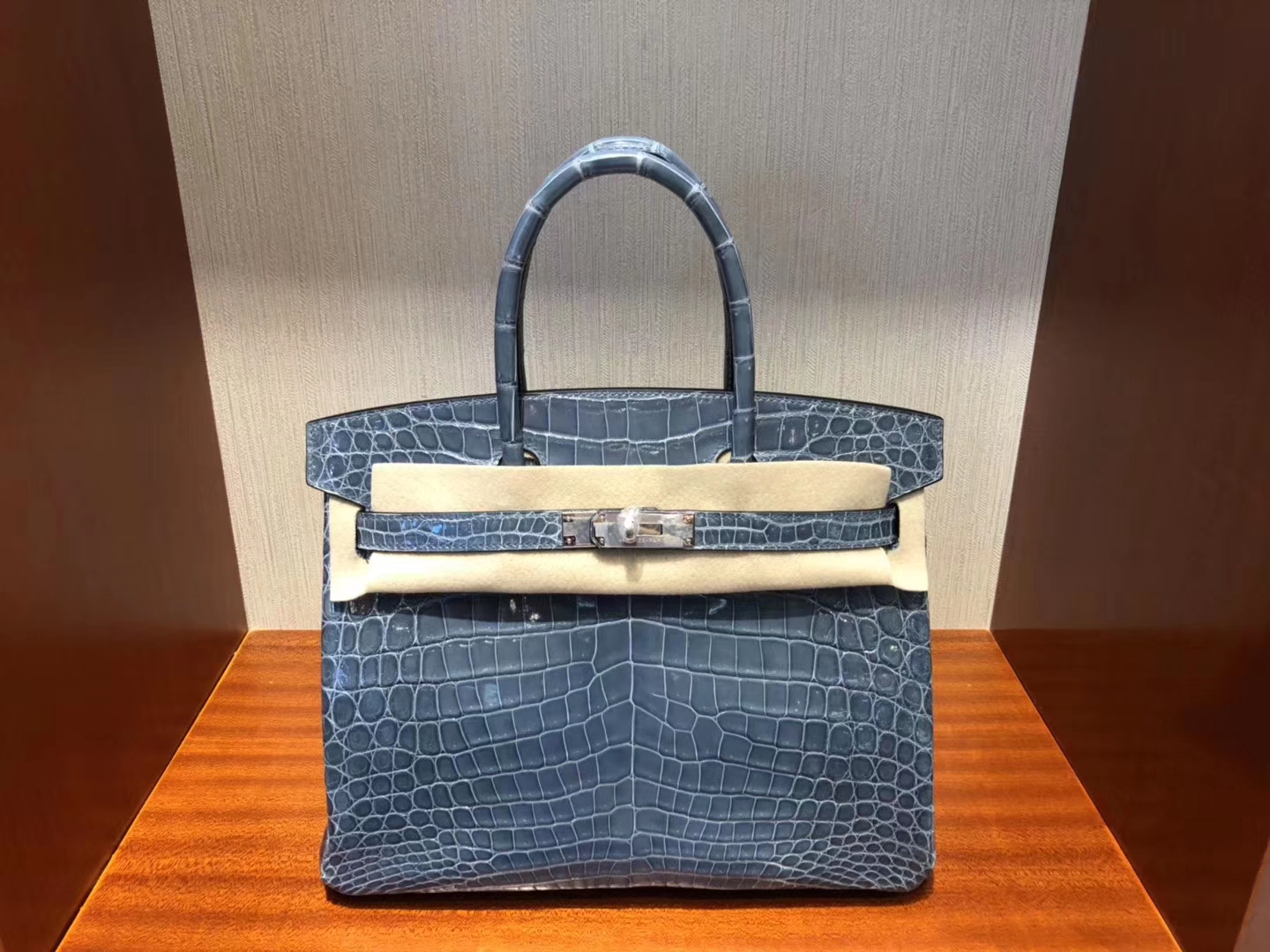 Hermès（爱马仕）Birkin 铂金包 crocodile shiny 亮面鳄鱼 ck75  牛仔蓝 Blue jean 银扣 30cm