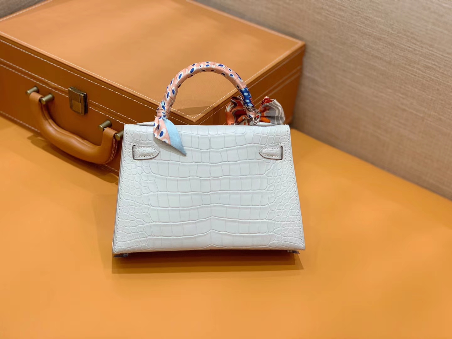 Hermès（爱马仕）Mini Kelly 19cm 珍珠灰 银扣 一级 美洲 鳄鱼皮 臻品级别