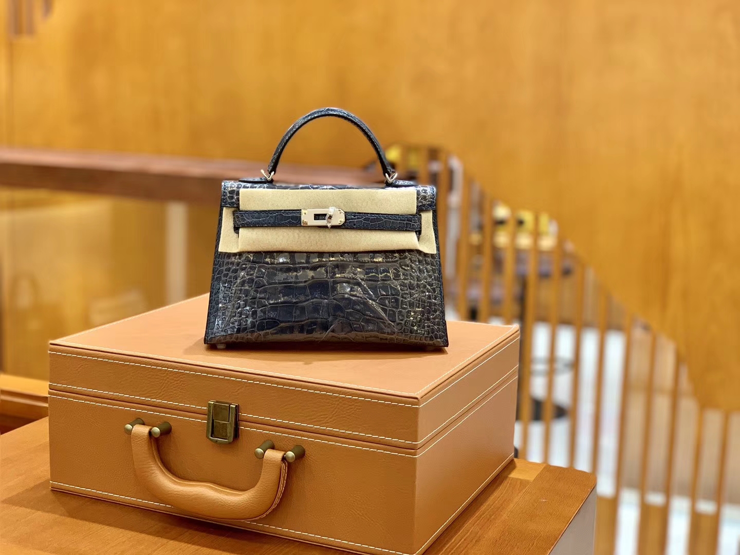 Hermès（爱马仕）Mini Kelly 迷你凯莉 风暴蓝 亮面鳄鱼 一级 顶端级别 美洲 臻品级别 金银扣 19cm